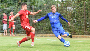 Útočník Rostislav Baďura je na zkoušce v Řecku