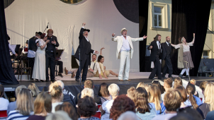 Moravské divadelní léto v parku láká na vytříbený program