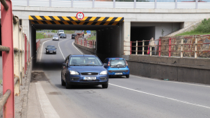 Voda z podjezdu už nebude odváděna kanalizací,