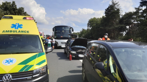 U Mohelnice boural autobus s dětmi