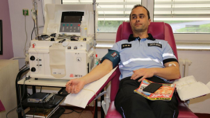 Krajští policisté darovali krev