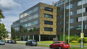 Děkan čelí podezření z bossingu a sabotáže projektů za miliony