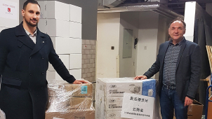 Kraj pošle ochranné pomůcky do Číny