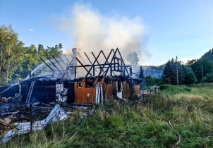 Hasiči měli napilno. Za jediný den likvidovali v kraji devět požárů