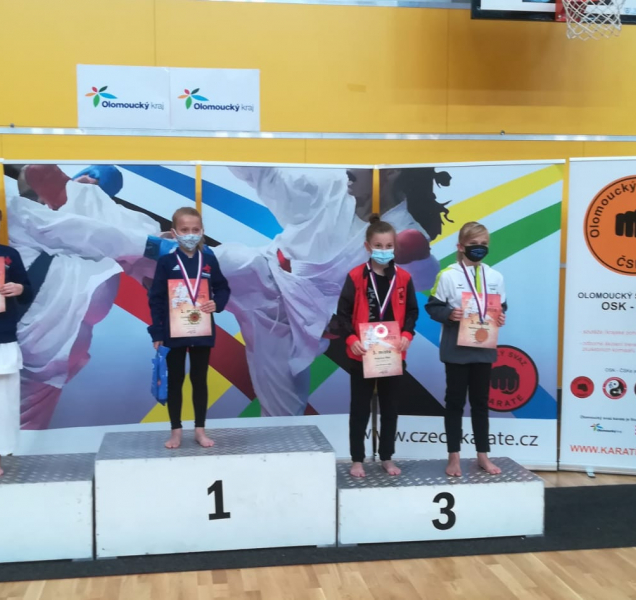 Šest stovek karatistů soutěžilo v Čajkaréně