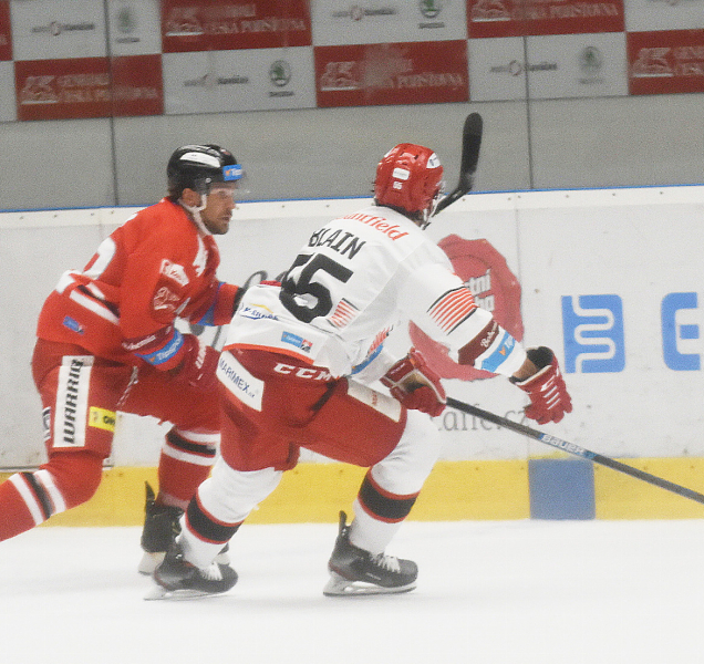 Hokejové kluby chtějí povolit trénování