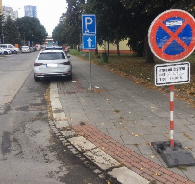 Blokové čištění stále pokračuje, strážníci mají plné ruce práce