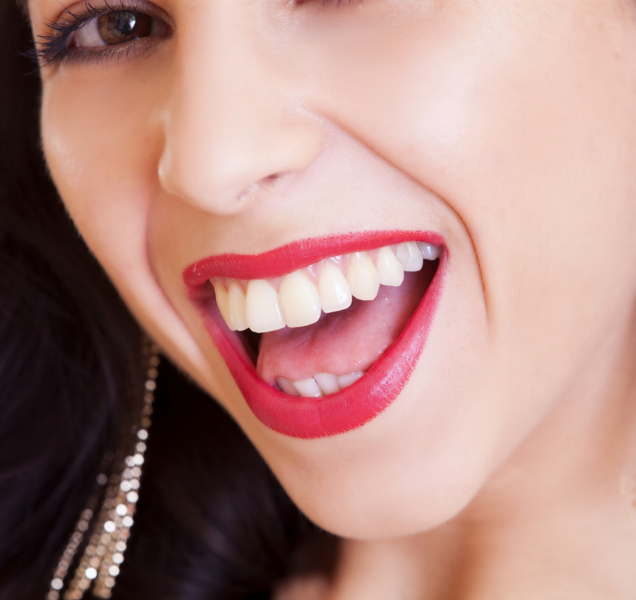 Mladé slečně nevyšel pokus o krádež naušnic