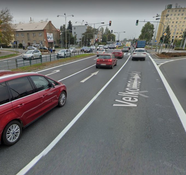 Na silnicích v Olomouci přibývají další a další dopravní omezení