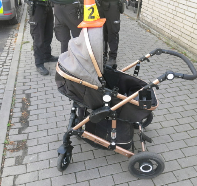 Řidiče v Prostějově zebra nezastaví. Srazili i matku s kočárkem