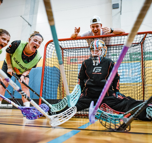 Čajkaréna hostí finále florbalového Peaches Kempu