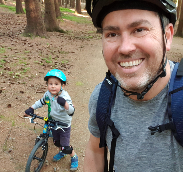 Sdílená kola, volný trh, městská mobilita a spousta otazníků