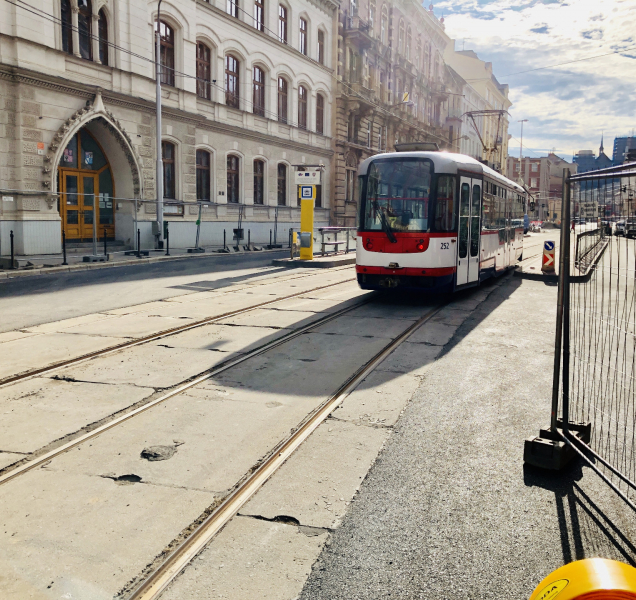 Konec rekonstrukce kolejiště na Náměstí Hrdinů