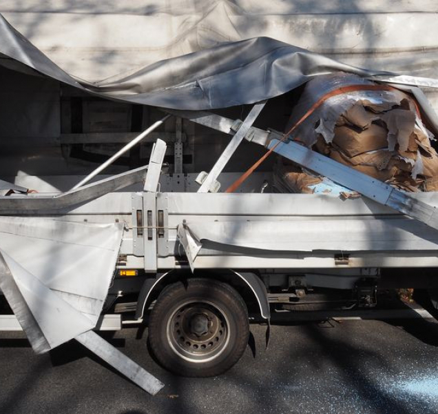 Mezi Lipinou a Horní Loděnicí se srazily dva kamiony