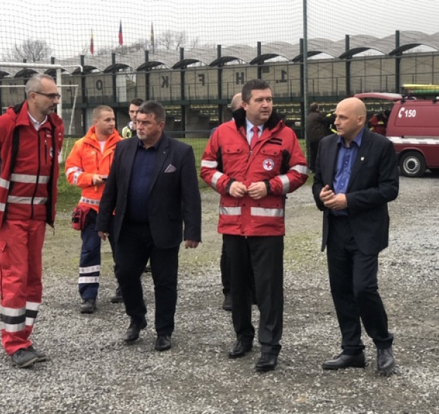 Ministr vnitra byl na stadionu v Holici