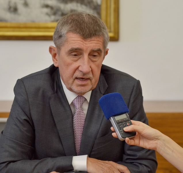 Premiér Babiš dnes navštíví kraj, nebude sám