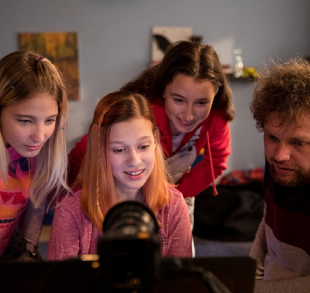 Klusák do své sítě chytil přes dva tisíce sexuálních predátorů