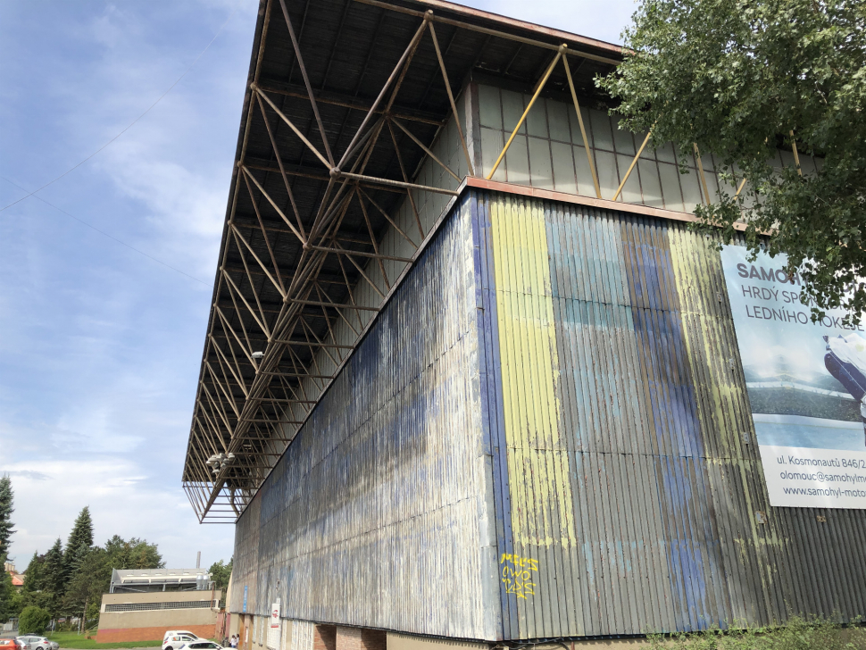 Rada města rozhodla o rekonstrukci střechy zimního stadionu