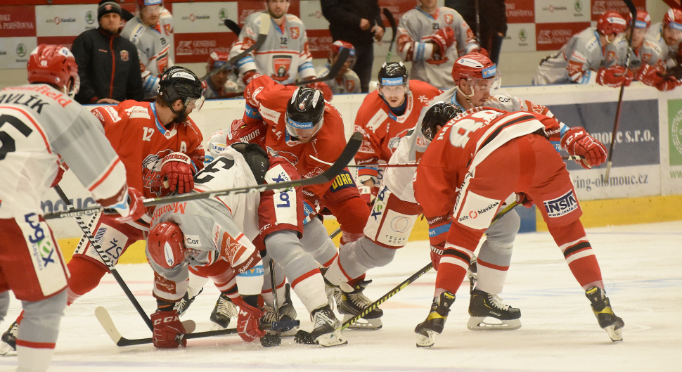 Hokejisté HC Olomouc prohráli v Hradci