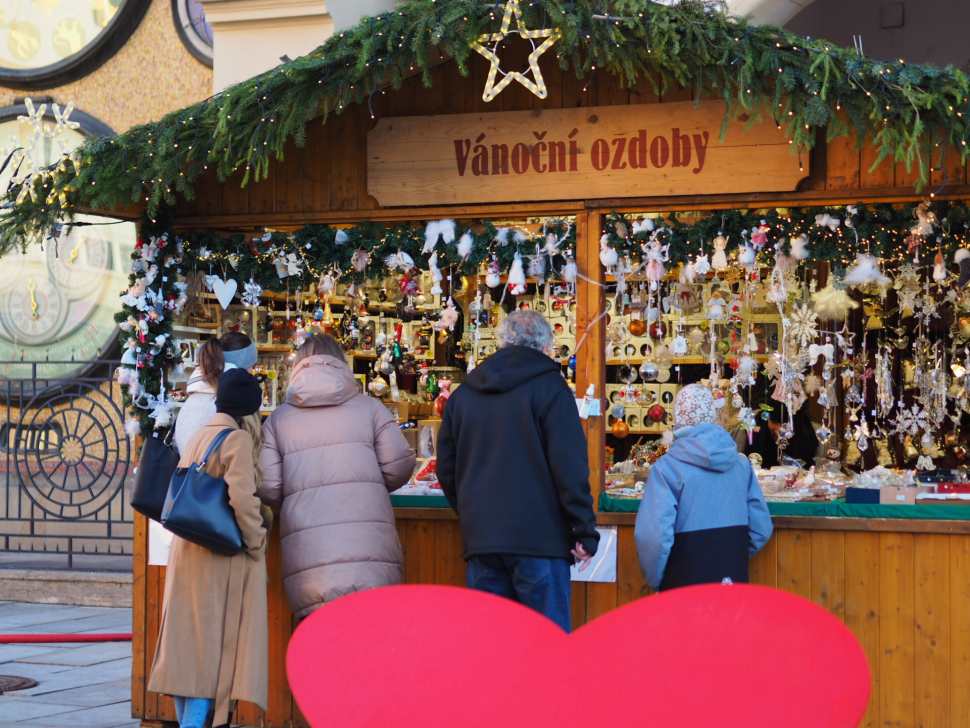 Agresivní muž putoval z jarmarku rovnou na záchytku