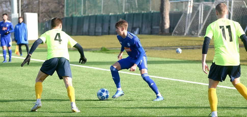 O vítězství béčka SK Sigma rozhodl Zlatohlávek